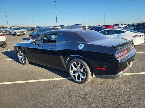 2015 Dodge Challenger SXT Plus