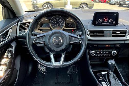2018 Mazda Mazda3 Touring