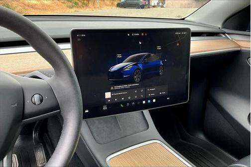 2024 Tesla Model Y Long Range Dual Motor All-Wheel Drive