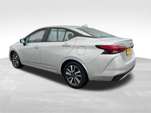 2021 Nissan Versa 1.6 SV