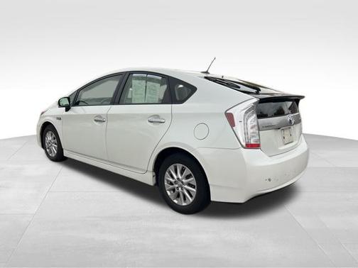 2014 Toyota Prius Plug-in Advanced