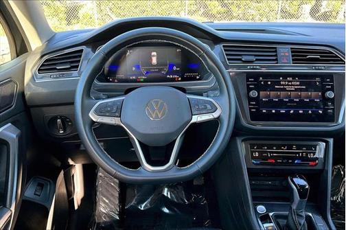 2024 Volkswagen Tiguan 2.0T SE