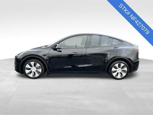 2022 Tesla Model Y Long Range Dual Motor All-Wheel Drive