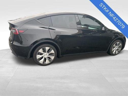 2022 Tesla Model Y Long Range Dual Motor All-Wheel Drive