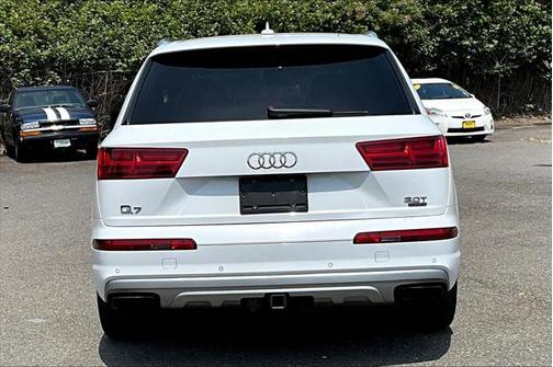 2017 Audi Q7 3.0T Premium