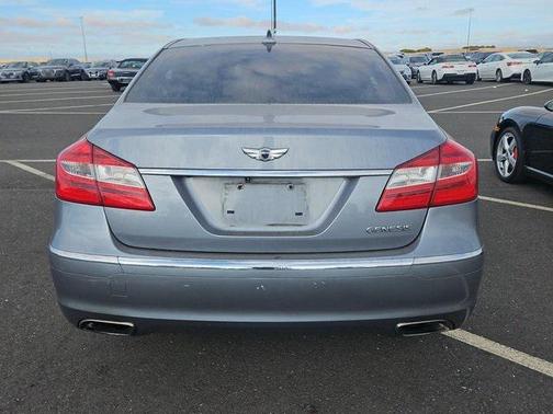 2013 Hyundai Genesis 3.8