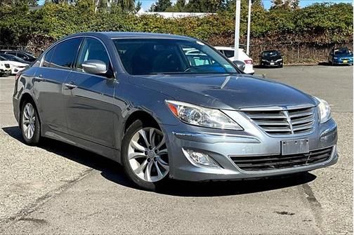 2013 Hyundai Genesis 3.8