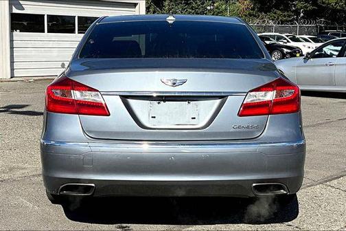 2013 Hyundai Genesis 3.8