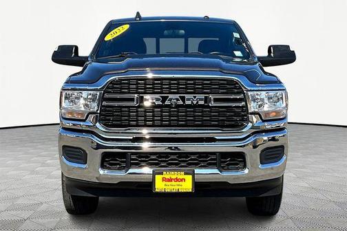 2022 RAM 2500 Tradesman Crew Cab 4x4 6'4' Box