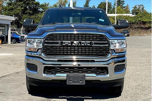 2022 RAM 2500 Tradesman Crew Cab 4x4 6'4' Box
