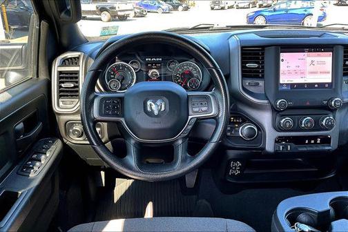 2022 RAM 2500 Tradesman Crew Cab 4x4 6'4' Box