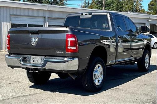 2022 RAM 2500 Tradesman Crew Cab 4x4 6'4' Box
