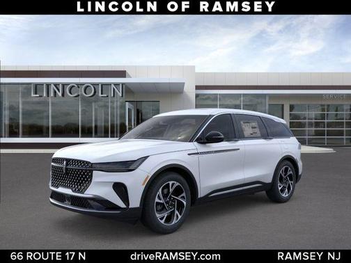 WHITE PLATINUM MET 3C 2026 Lincoln Nautilus Premiere
