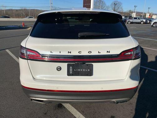 2022 Lincoln Nautilus Black Label