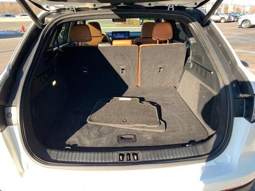 2022 Lincoln Nautilus Black Label