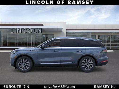 Whisper Blue Metallic Clearcoat 2026 Lincoln Aviator Premiere
