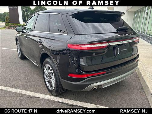 INFINITE BLACK MET CC 2023 Lincoln Corsair Standard