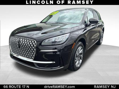 INFINITE BLACK MET CC 2023 Lincoln Corsair Standard