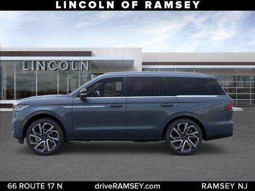 FLIGHT BLUE METALLIC CC 2026 Lincoln Navigator Reserve