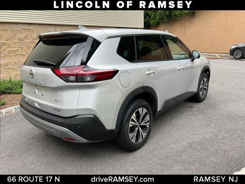 Brilliant Silver Metallic 2021 Nissan Rogue SV
