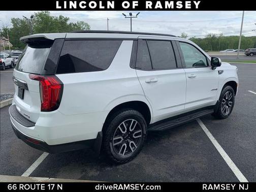 2023 GMC Yukon 4WD AT4