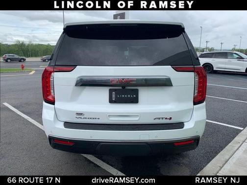 2023 GMC Yukon 4WD AT4