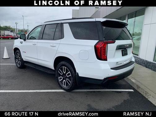 2023 GMC Yukon 4WD AT4