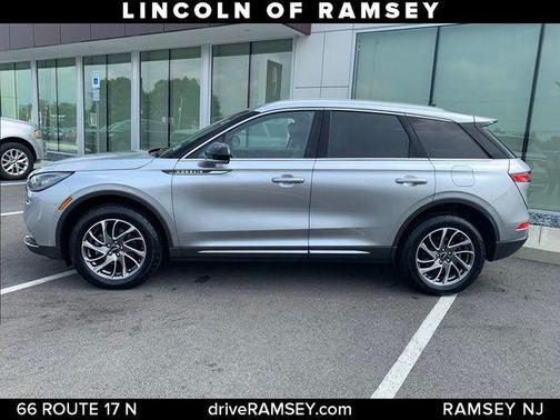 2022 Lincoln Corsair Standard