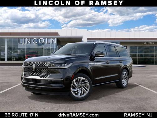 Infinite Black Metallic Clearcoat 2027 Lincoln Navigator Reserve