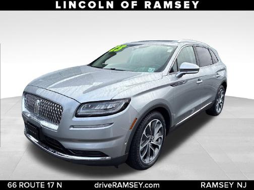 Radiance Metallic 2023 Lincoln Nautilus Reserve