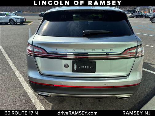 SILVER RADIANCE MET CC 2023 Lincoln Nautilus Standard
