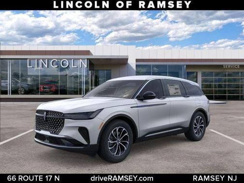 SILVER RADIANCE MET CC 2026 Lincoln Nautilus Premiere