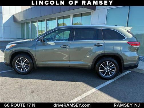 Alumina Jade Metallic 2017 Toyota Highlander XLE