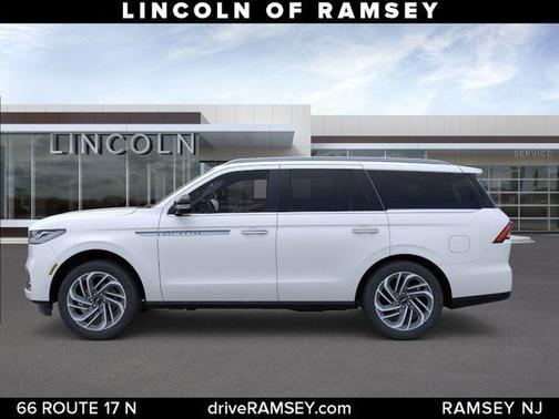 PRISTINE WHITE METALLIC 3C 2026 Lincoln Navigator Reserve