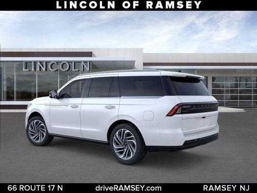 PRISTINE WHITE METALLIC 3C 2026 Lincoln Navigator Reserve