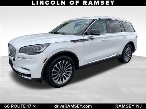 2022 Lincoln Aviator Standard AWD