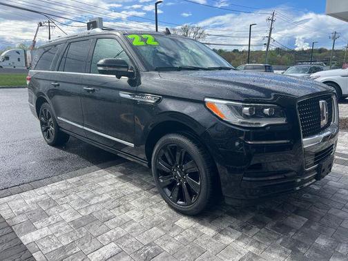 INFINITE BLACK 2022 Lincoln Navigator Reserve