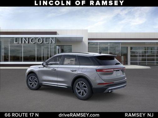 ASHER GRAY MET CC 2026 Lincoln Corsair Premiere