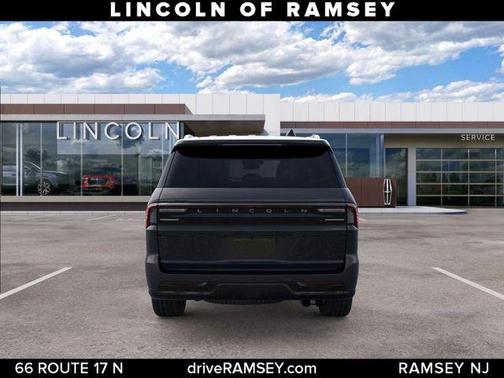 INFINITE BLACK MET CC 2026 Lincoln Navigator Premiere