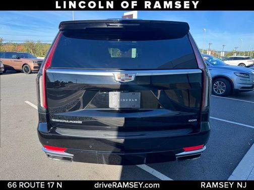 2023 Cadillac Escalade ESV Premium Luxury