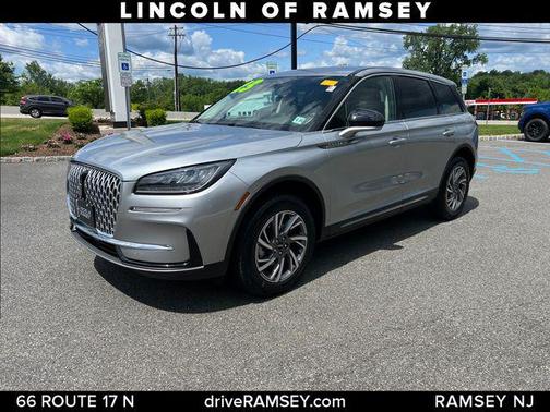 SILVER RADIANCE MET CC 2023 Lincoln Corsair Standard