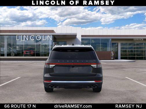 Infinite Black Metallic Clearcoat 2026 Lincoln Aviator Premiere