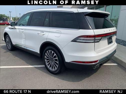 2022 Lincoln Aviator Standard AWD