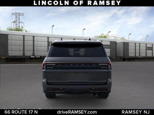 STARLIGHT GRAY PC 2026 Lincoln Navigator Reserve