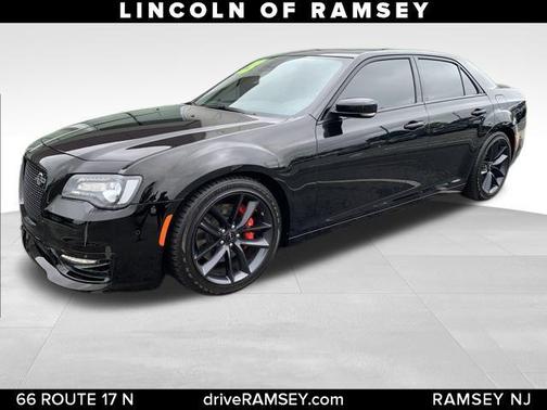 2023 Chrysler 300 C