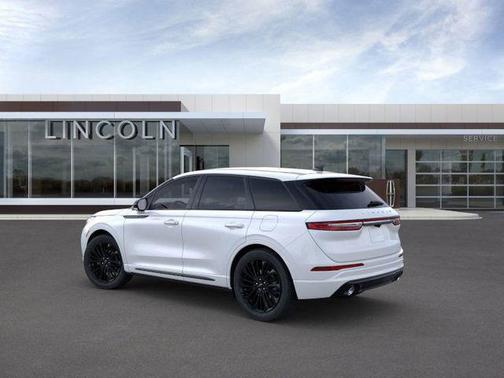 2025 Lincoln Corsair Reserve