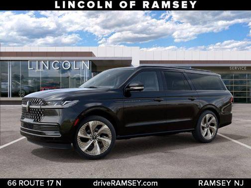 Infinite Black Metallic Clearcoat 2027 Lincoln Navigator Black Label