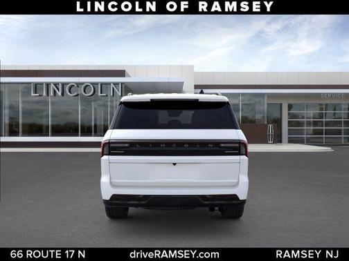 PRISTINE WHITE METALLIC 3C 2026 Lincoln Navigator Reserve