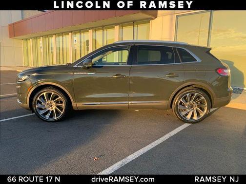 2022 Lincoln Nautilus Reserve