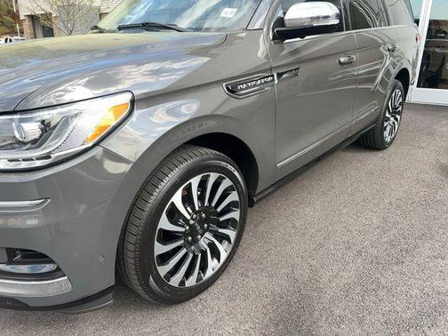 2023 Lincoln Navigator Black Label